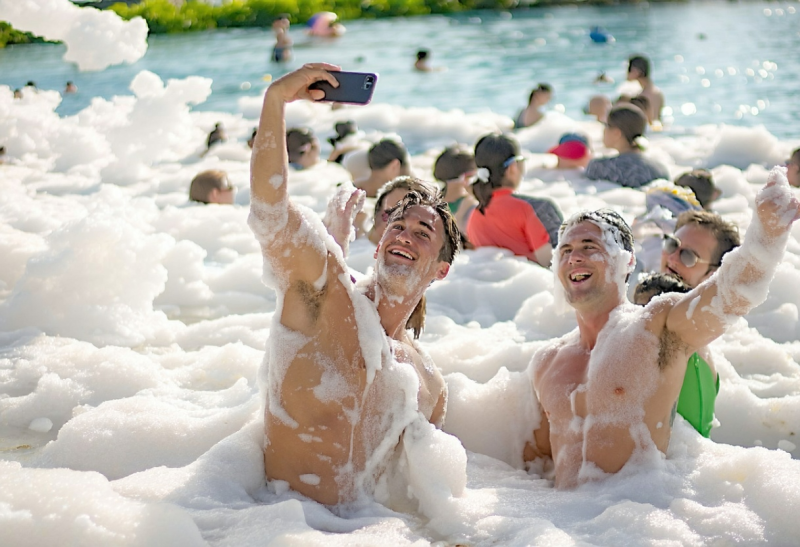푸꾸옥 여행, 놓치면 후회! 모벤픽 풀파티 버블팝 QR티켓 후기 & 꿀팁 대방출!
